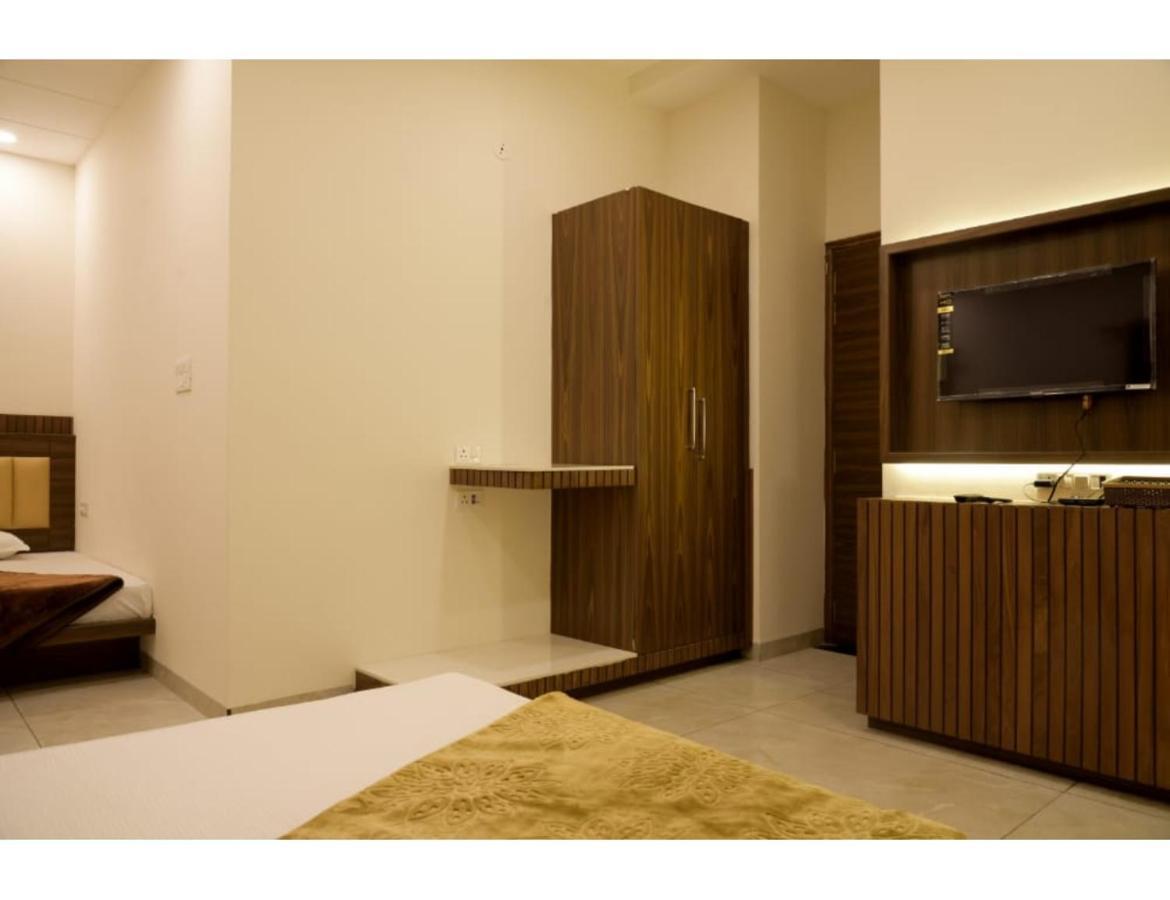 Hotel Govindam, Ujjain Dış mekan fotoğraf